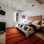 Artemisia Hotel 4*