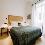 Artemisia Hotel 4*