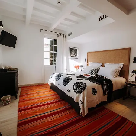 Artemisia Hotel 4*