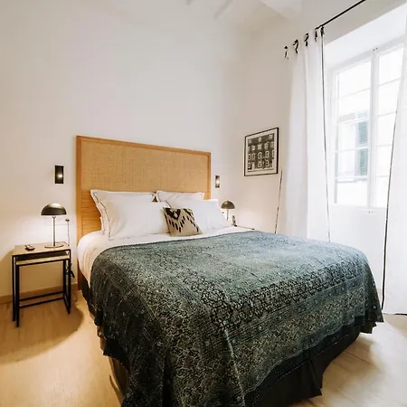 Artemisia Hotel 4*