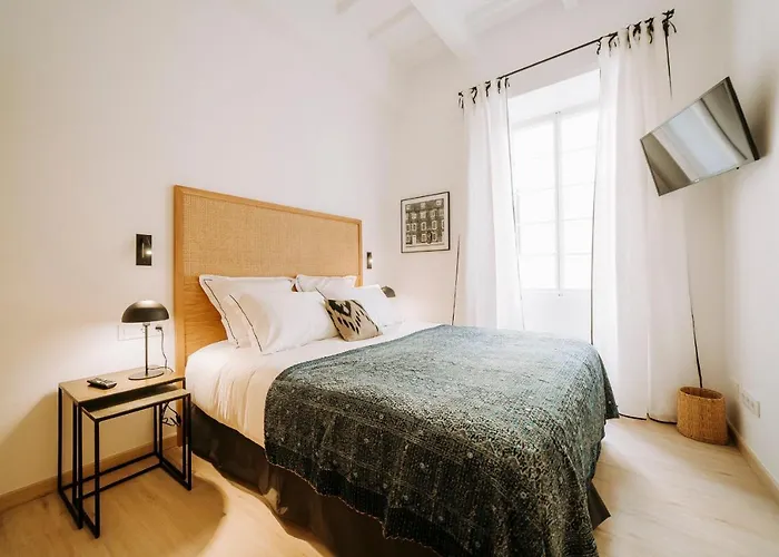 Artemisia ثيوداديلا