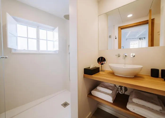 Artemisia فندق ثيوداديلا